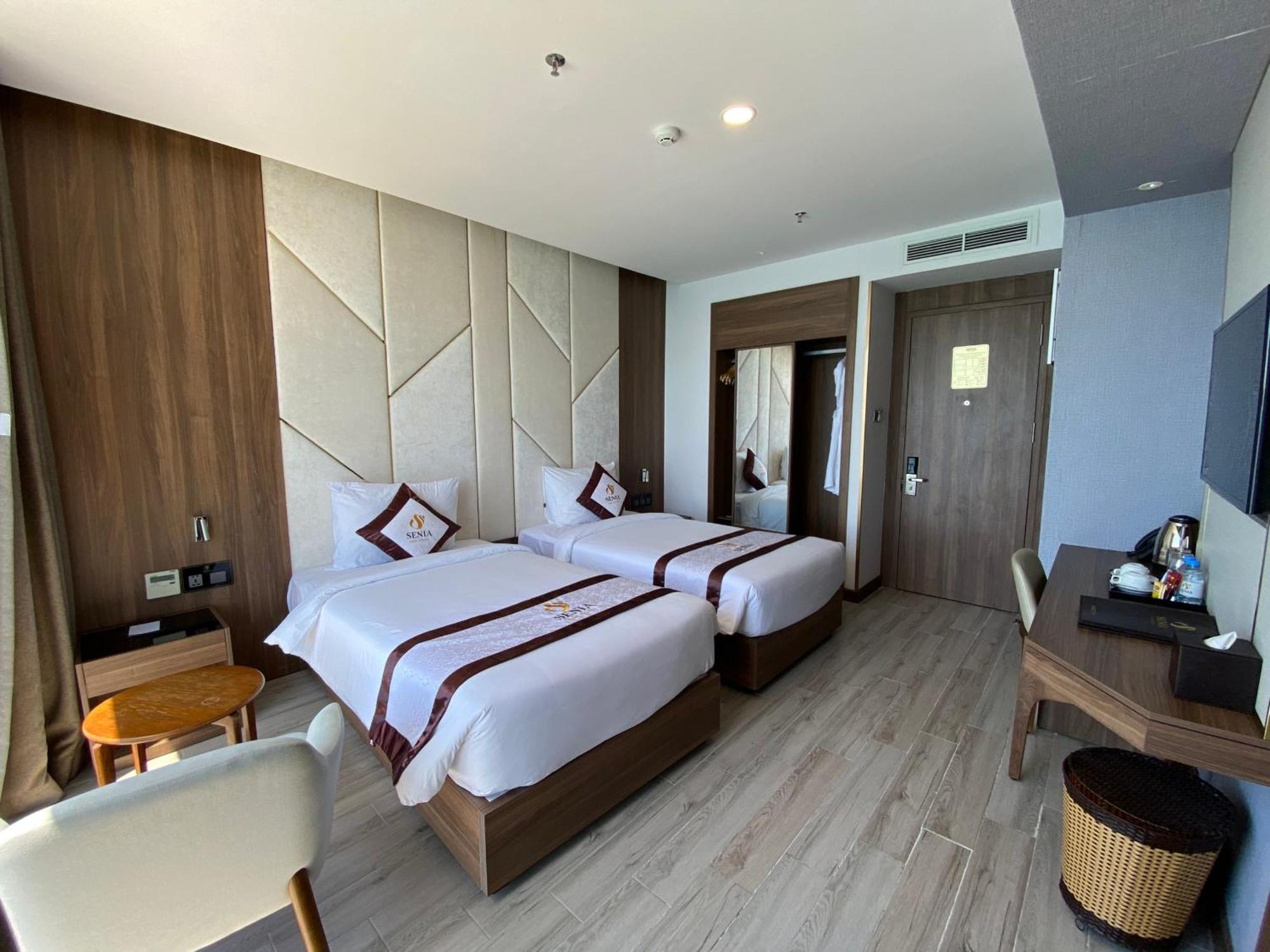 Senia Hotel Nha Trang Esterno foto