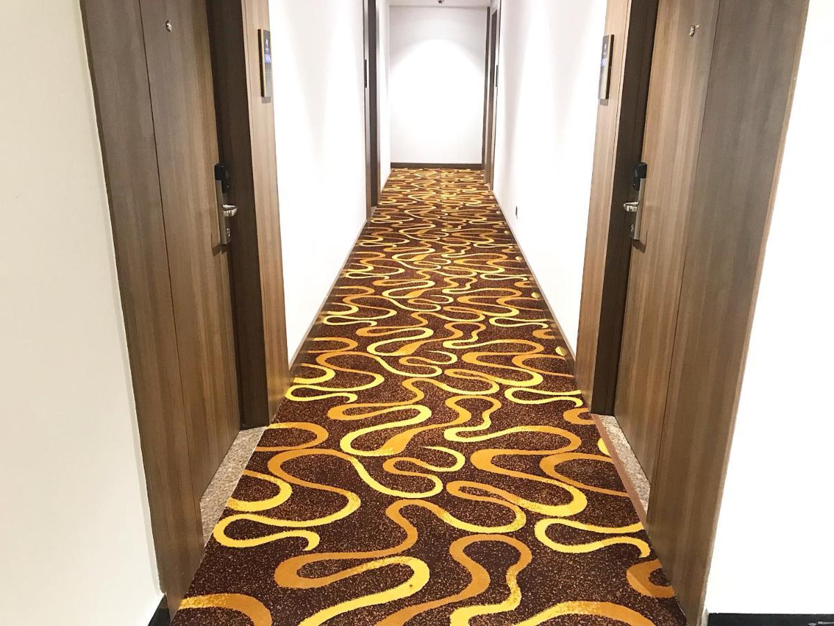 Senia Hotel Nha Trang Esterno foto