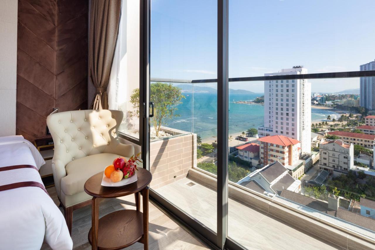 Senia Hotel Nha Trang Esterno foto
